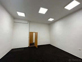 Pronájem kanceláře v centru Chomutova 30m2 - 6