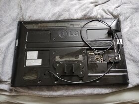 TELEVIZE LG + DRŽÁK NA ZEĎ + OVLADAČ - HEZKÝ STAV - PC 8000 - 6