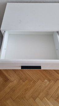 Komoda ATTAC - bílý lesk - 6