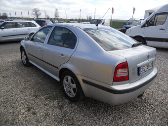 Škoda Octavia 1.6MPi 75Kw Tour - 6