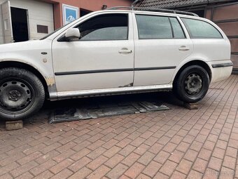 Škoda octavia 1.9 TDI - 6