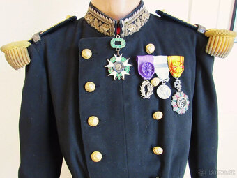 LOT UNIFORME BICORNE GRANDE TENUE Mle 1872 GENERÁLNÍ DŮSTOJN - 6