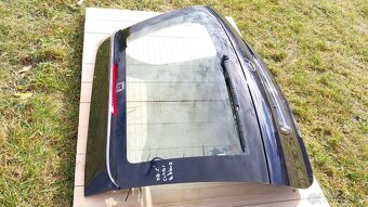 Mercedes W203 Combi  - Dveře kufru černé - 6