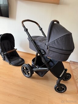 Britax Römer Smile 4 + autosedačka Baby-Safe Core 2023 - 6