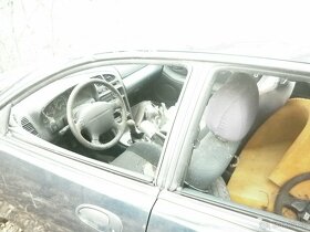 Mazda 323F na díly ko motor ojnice v druhe motor funkční - 6