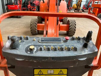 PRACOVNÍ TERÉNNÍ KLOUBOVÁ PLOŠINA JLG 600 AJ - 6