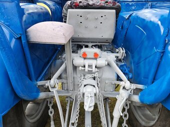 Traktor ZETOR 4011 - 6