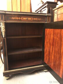 Starožitná intarzovaná skříňka s mramorovou deskou - 6