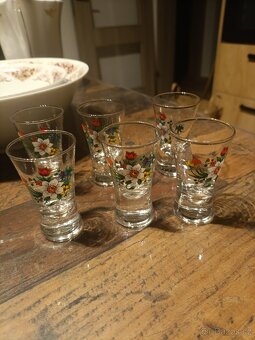 Starožitné sklo a porcelán - 6