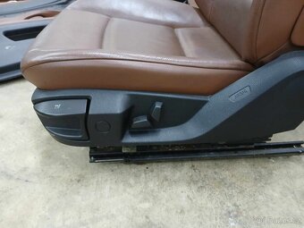 BMW F10 Interier - 6