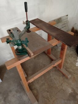 SPODNÍ FRÉZKA S ODSÁVÁNÍM A PODAVAČEM - 6