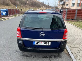 Opel Zafira 1.6 85 kW benzín (2008) – 7místný rodinný vůz - 6