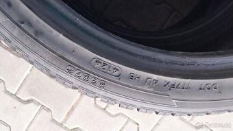 Prodám 2 x celoroční pneu Hankook 225/40/19 - 6