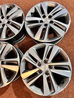 5x108 R17 Peugeot Traveller originál alu disky - 6