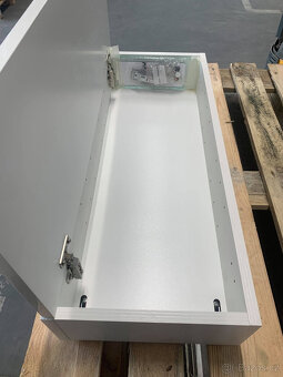 Jika skříňka 32x81x15 cm, 1 dveře pravé, 2 skleněné police - 6