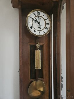 Pendlovky, měsíční chod - 6