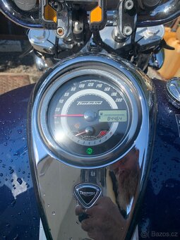 Triumph Thunderbird 1700 - 6