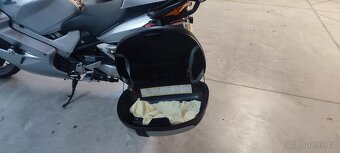 Honda vfr 800 - 6