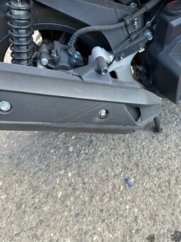 Honda Forza 125 - rv 2017 - najeto 10tkm - 6
