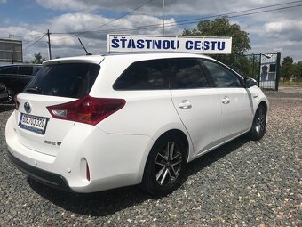 Toyota Auris, 1.8 Hybridní 73 KW,1.MAJ,ČR.. - 6