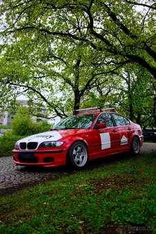 BMW e46 325i / Samosvor - 6