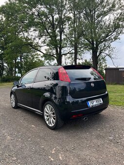 Fiat Grande Punto Sporting 1.6jtd 87kw 2009 - 6