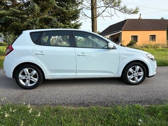 Kia Ceed 1.6i - 6