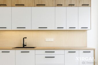 Pronájem prostorného bytu 2+kk (80 m²) - 6