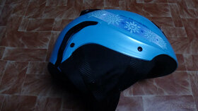 Prodám málo používanou lyžařskou helmu GIRO - 6