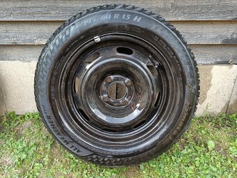 Sada celoročních pneu 195/60 R15H 6-7mm + plech R15 - 6