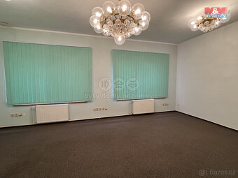 Pronájem kanc. prostoru, 130 m2, Chomutov, ul. Školní - 6