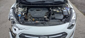 HYUNDAI i30 KOMBI 1,6i+LPG,r.v.2015,KLIMA,DOHODA - 6