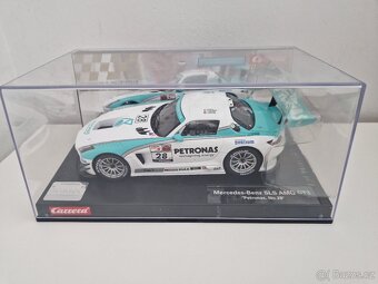 Autíčka na autodráhu Carrera Exclusiv/Digital 124 - 6