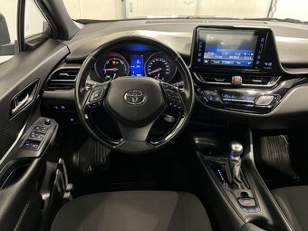 Toyota C-HR Hybrid CVT rok 2019 - 6