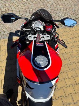 Honda CBR 1000rr - 6