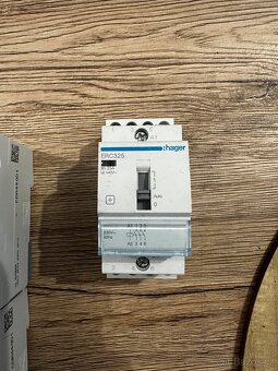 Hager jističe , chrániče - 6