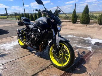 Yamaha mt07 - 6