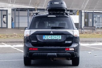 Mitsubishi Outlander 2.0 PHEV 4WD (2013) - 6