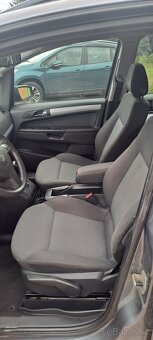 Opel Zafira 1.9 CDTi 74kW 7-MÍST - 6