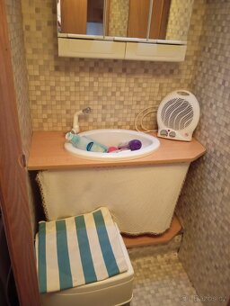 Prodám karavan k trvalému stání - 6