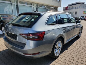 Škoda Superb iV Combi Style 1.4 TSI 160kW DSG 120tkm Matrix - 6