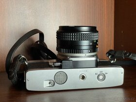 Minolta SRT303 s Minolta MC Rokkor 50mm 1:1.7 - 6