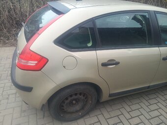 Citroen C4 1.4 16v - 6