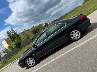 Peugeot 607 - 6