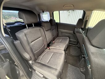 Mazda 5 2.0 nafta 81kw 2008 - 6