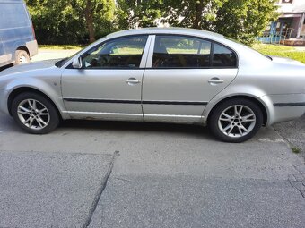 Prodám superb 1.9tdi 85kw 2007 rok. - 6