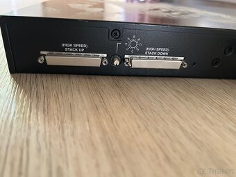 Prodám Switch poe 48 portu stohovatelný. - 6