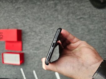 OnePlus 10T 5G - 16/256GB, stav nového, TOP telefon - 6