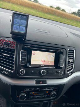 Sharan 2.0 TDI, DSG, Highline, kůže,7míst, tažné - 6