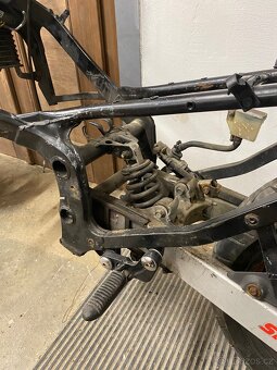 Rám bez kol suzuki gsx 600f - 6